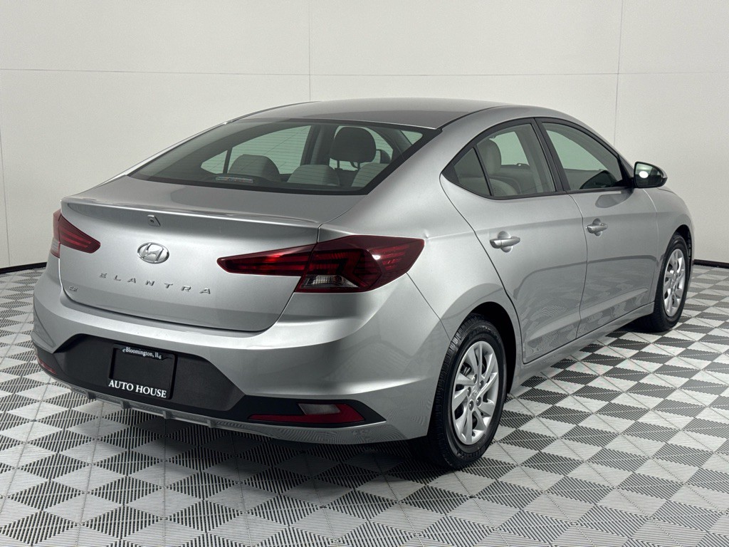 2020 Hyundai Elantra Image 5