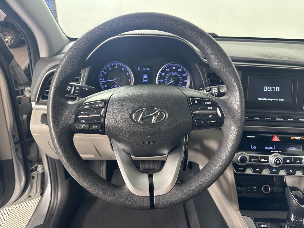 2020 Hyundai Elantra Image 14