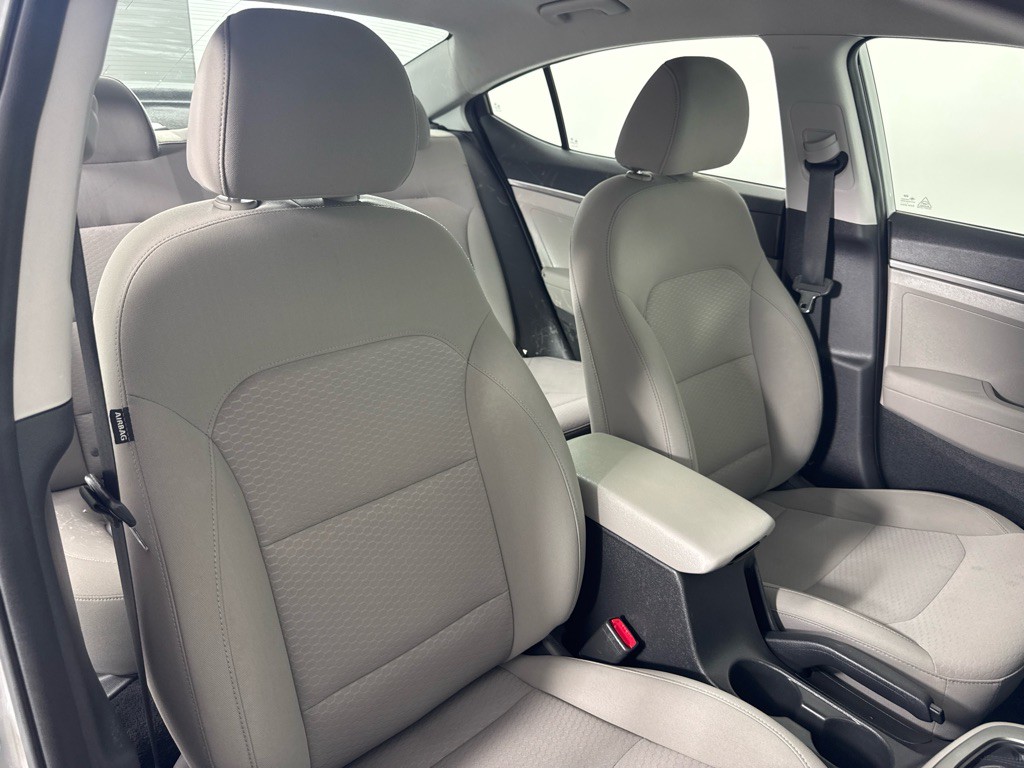 2020 Hyundai Elantra Image 20