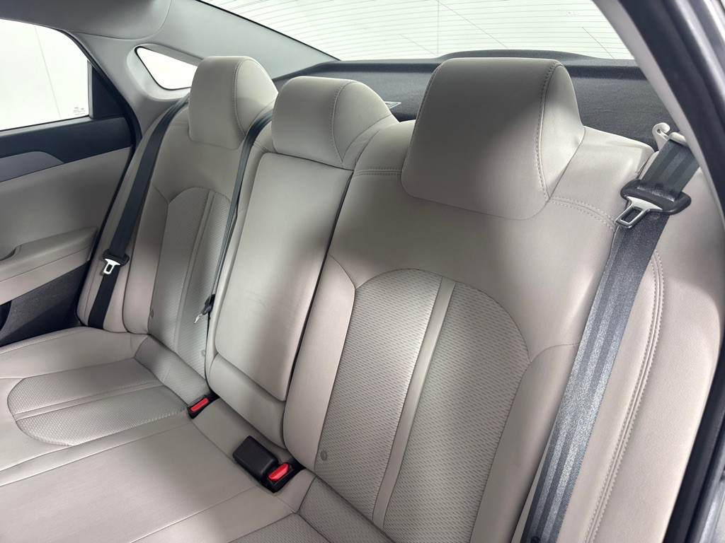 2018 Hyundai Sonata Image 18