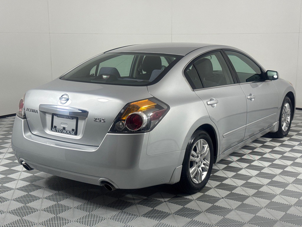 2012 Nissan Altima Image 5