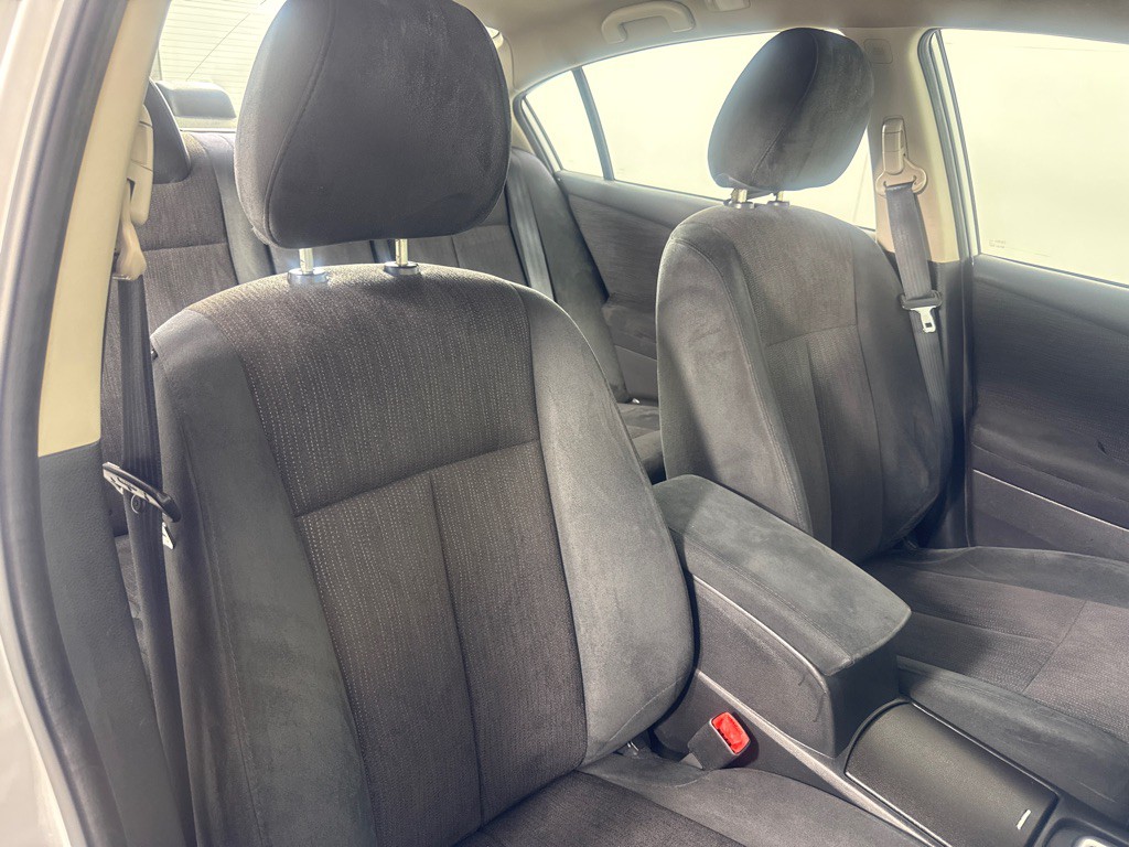 2012 Nissan Altima Image 22