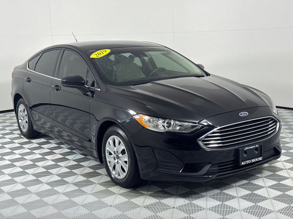 2019 Ford Fusion Image 3