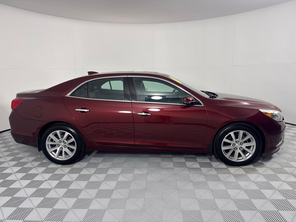 2015 Chevrolet Malibu Image 4