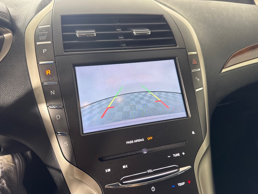 2016 Lincoln MKZ Image 14