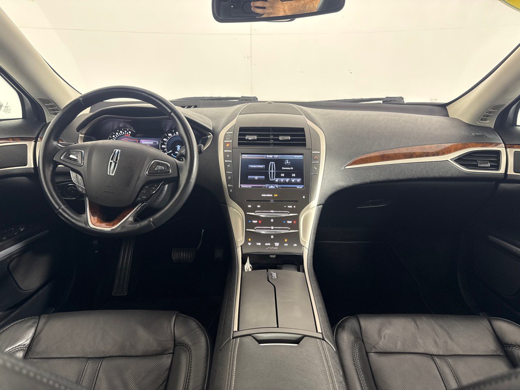 2016 Lincoln MKZ Image 21