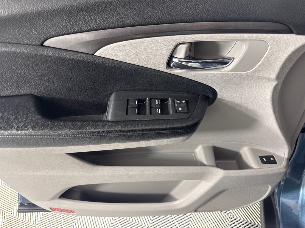 2017 Honda Pilot Image 10