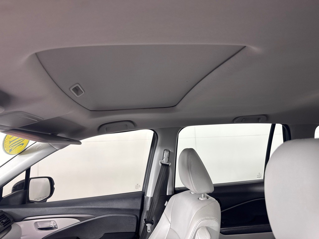 2017 Honda Pilot Image 13