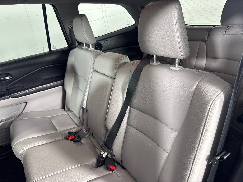 2017 Honda Pilot Image 20