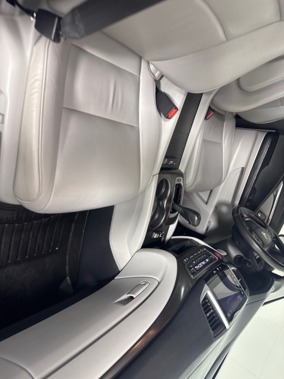 2017 Honda Pilot Image 25
