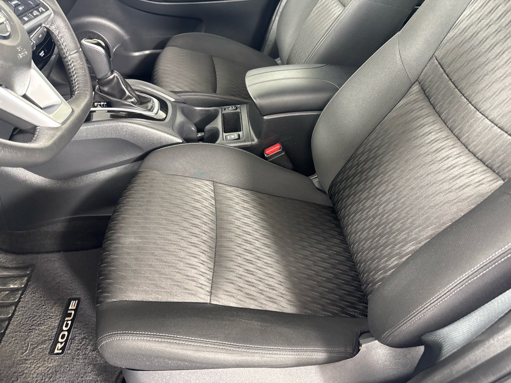 2020 Nissan Rogue Image 13
