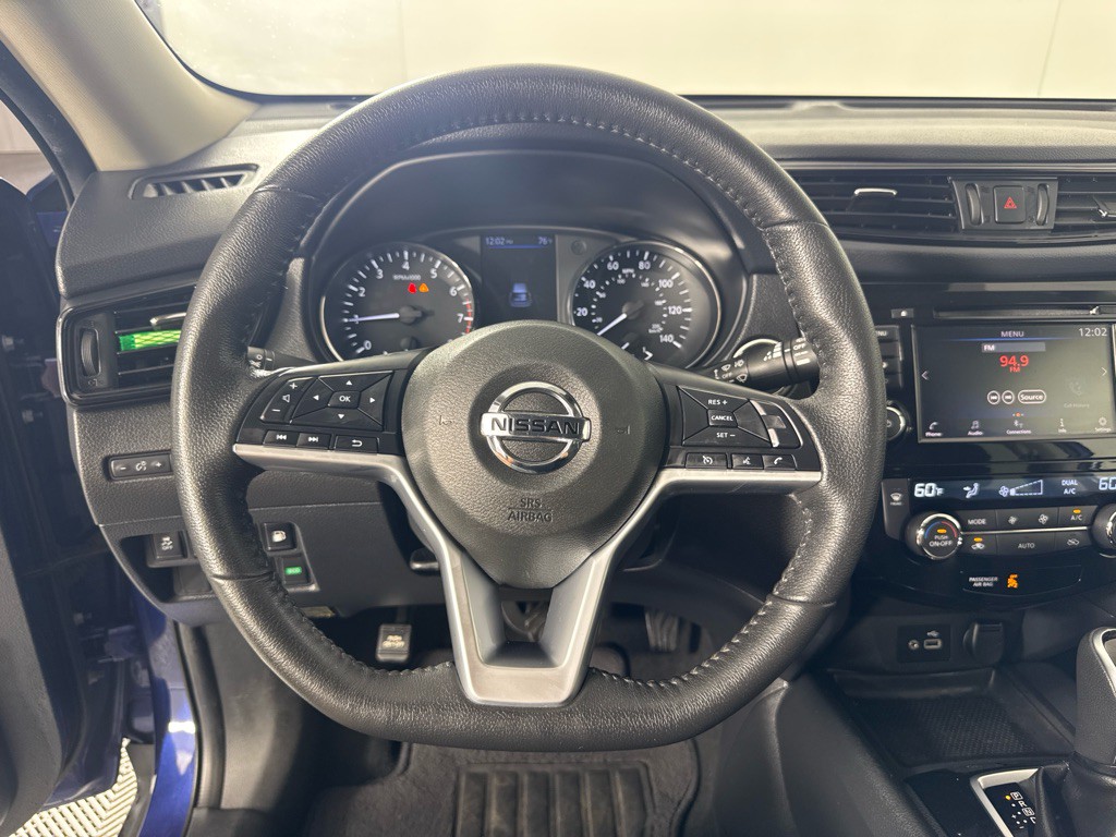 2020 Nissan Rogue Image 16