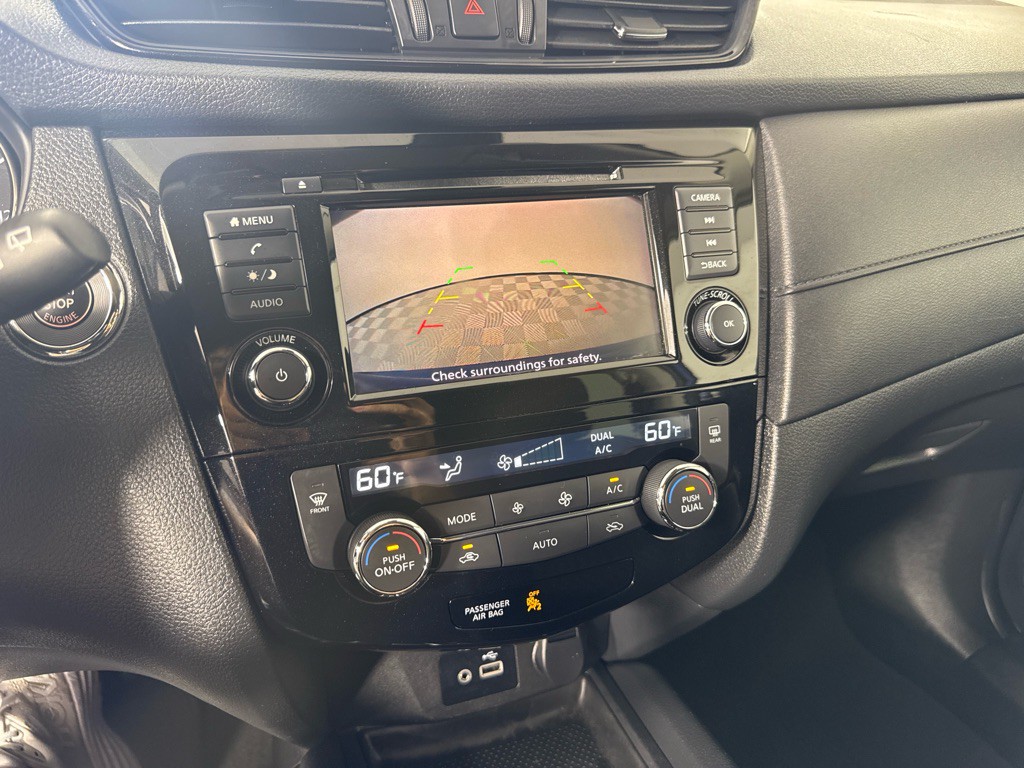 2020 Nissan Rogue Image 18