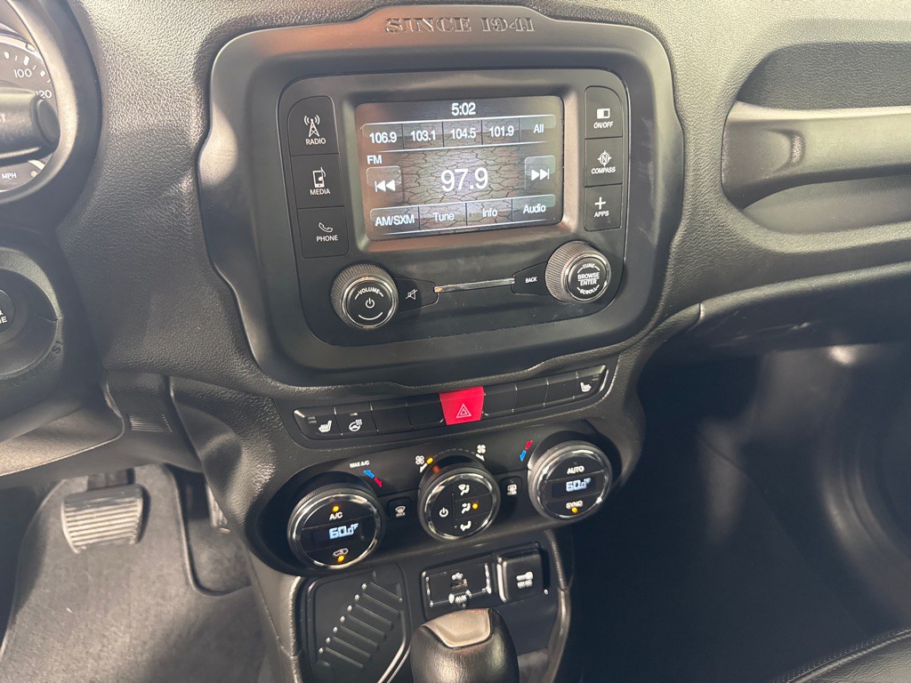 2017 Jeep Renegade Image 14