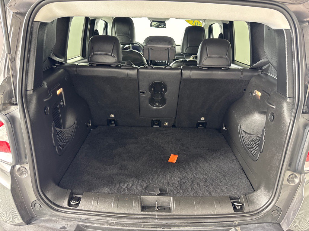 2017 Jeep Renegade Image 19