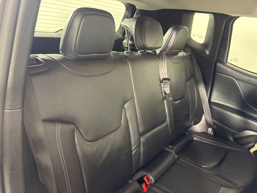 2017 Jeep Renegade Image 21