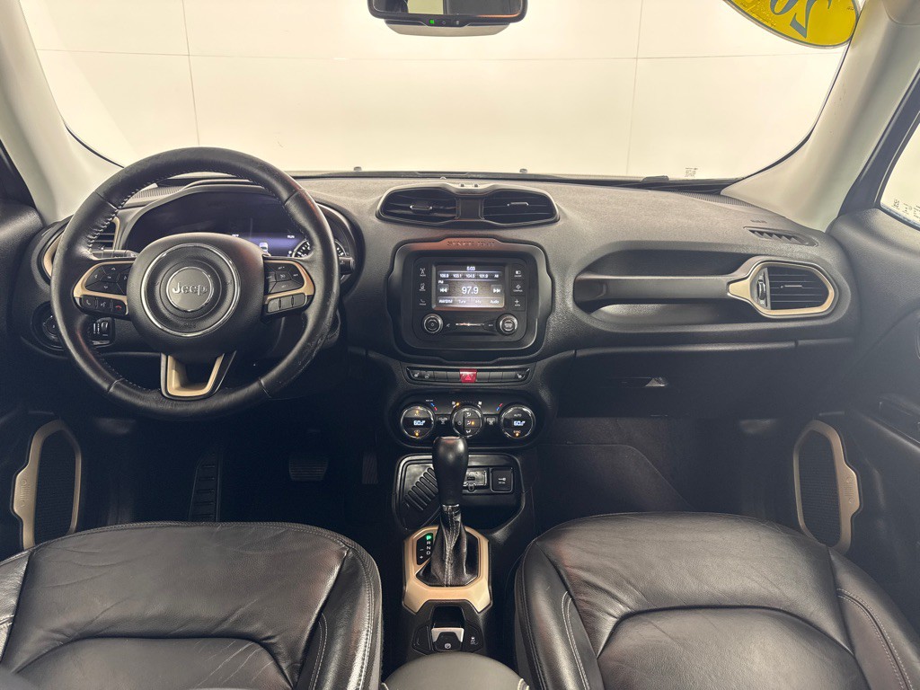 2017 Jeep Renegade Image 24
