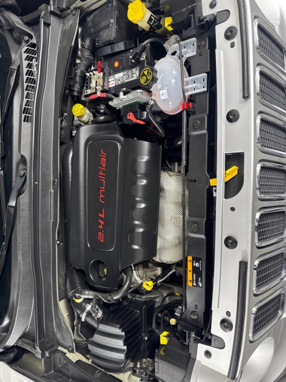 2017 Jeep Renegade Image 25
