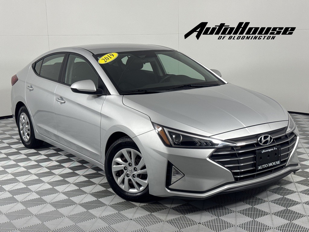 2019 Hyundai Elantra Image 1