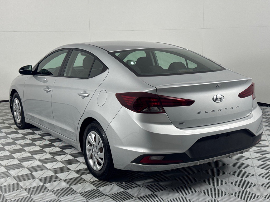 2019 Hyundai Elantra Image 7
