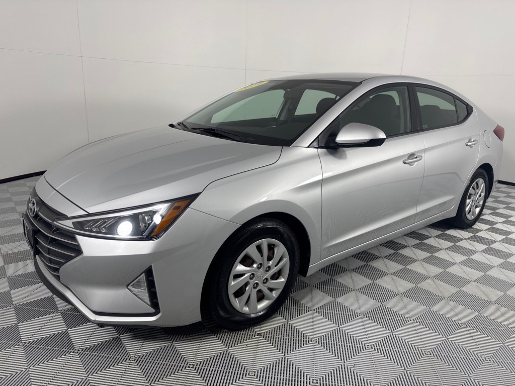 2019 Hyundai Elantra Image 10