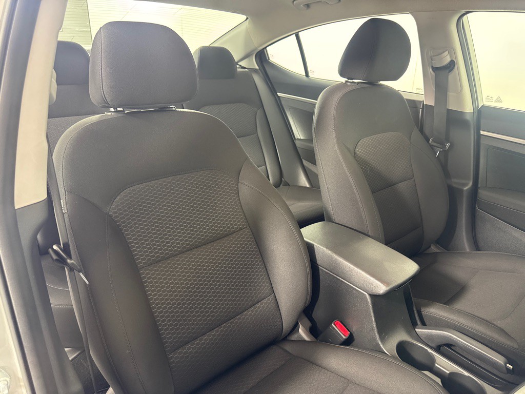 2019 Hyundai Elantra Image 23