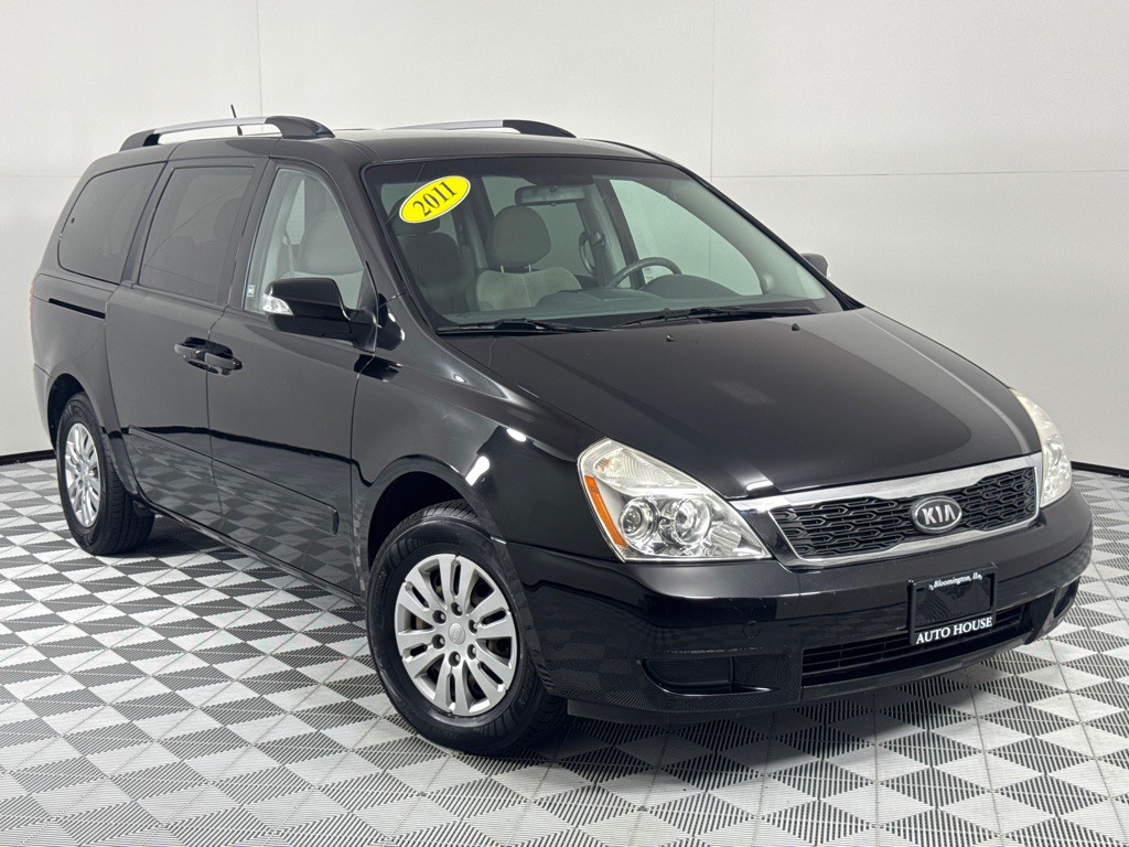 2011 Kia Sedona Image 2