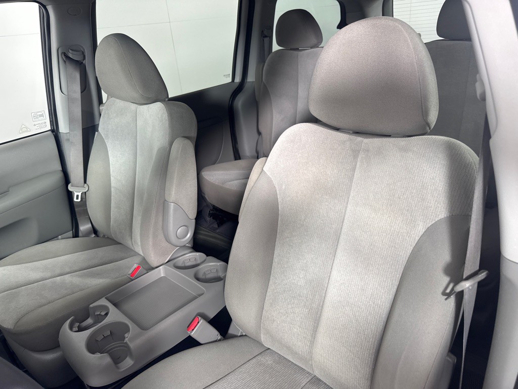 2011 Kia Sedona Image 11