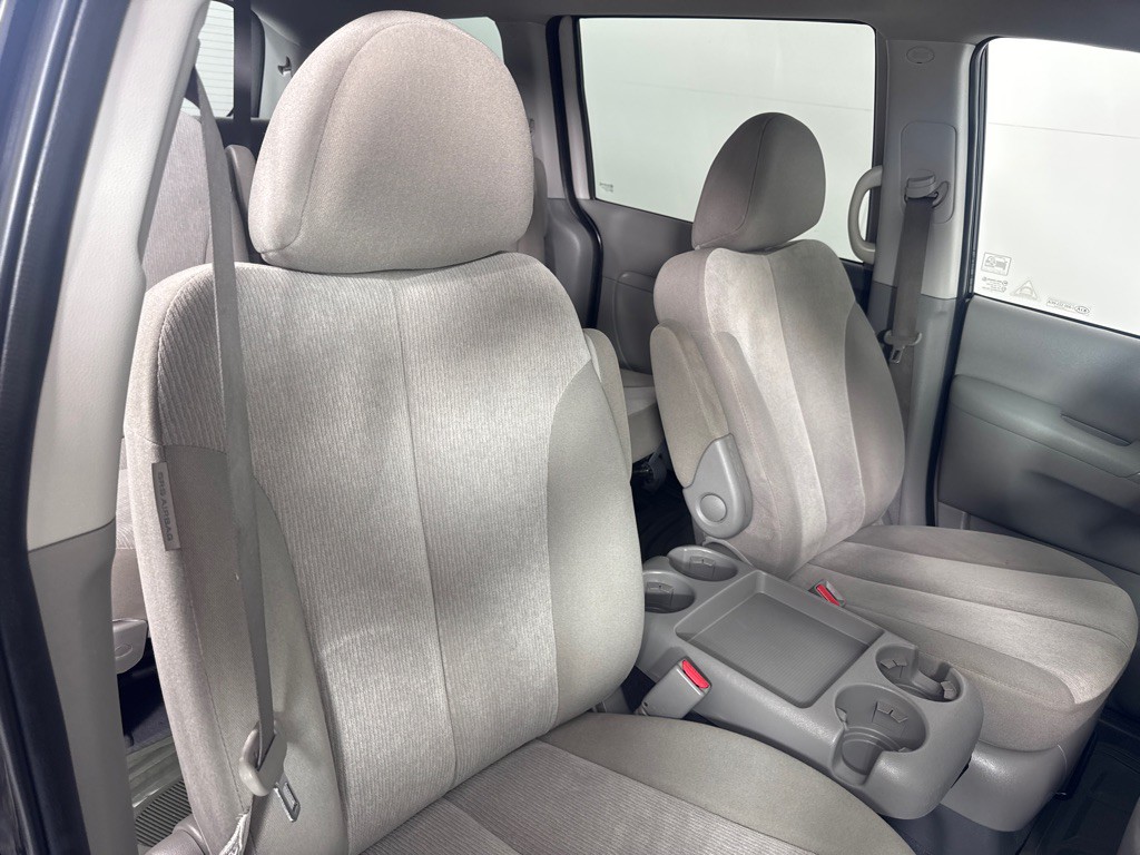 2011 Kia Sedona Image 23
