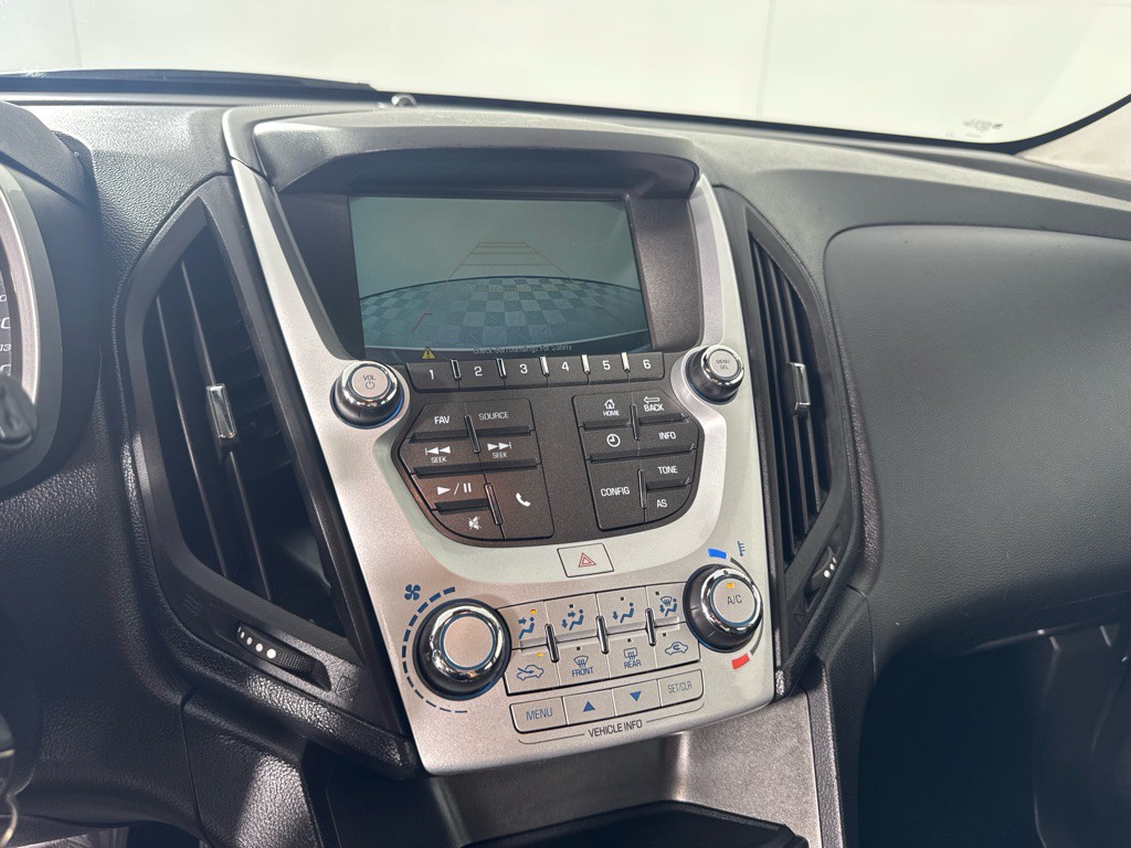 2016 Chevrolet Equinox Image 12