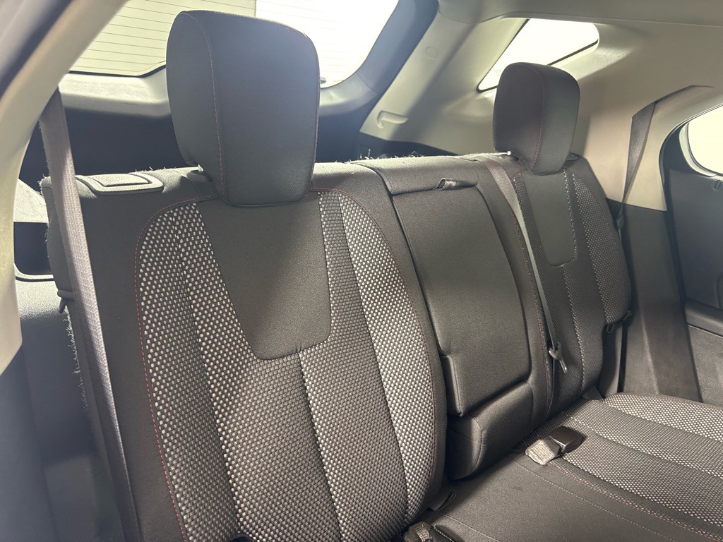 2016 Chevrolet Equinox Image 18