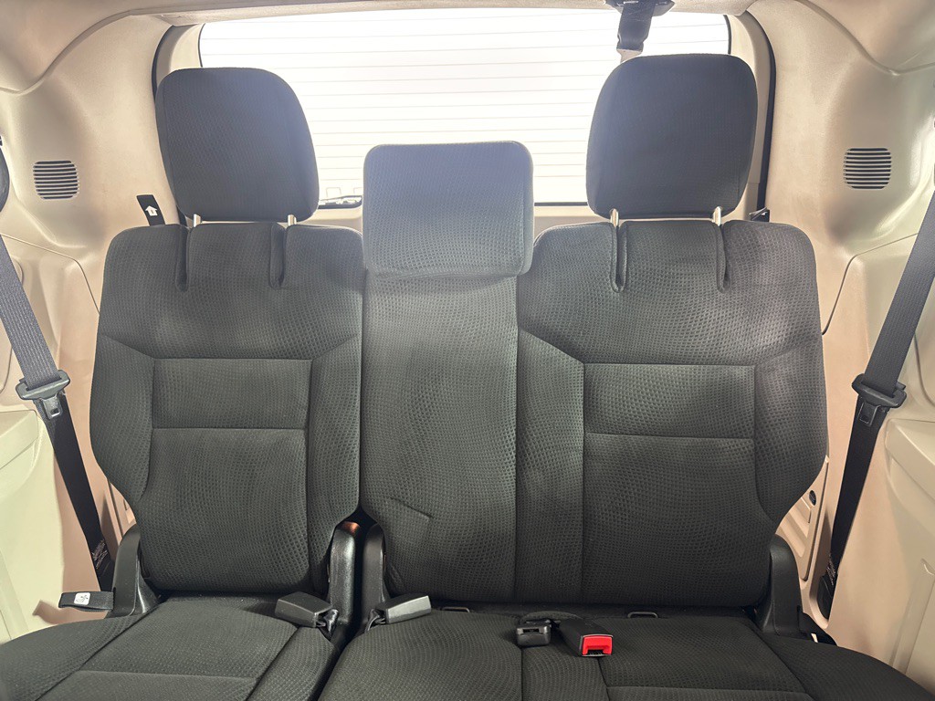 2016 Dodge Grand Caravan Image 19