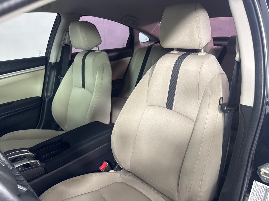2017 Honda Civic Image 12