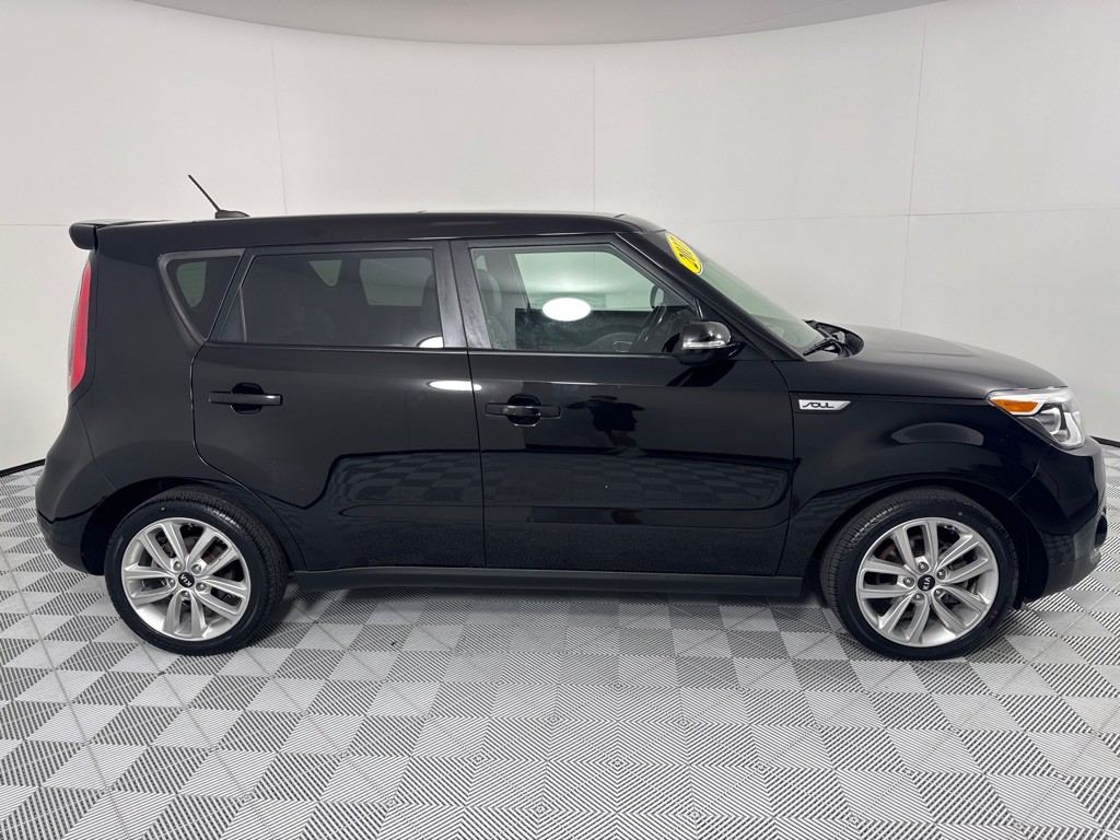 2017 Kia Soul Image 4