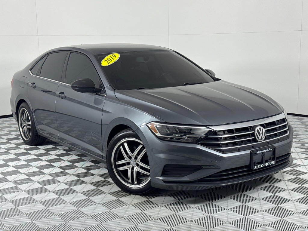 2019 Volkswagen Jetta Image 2