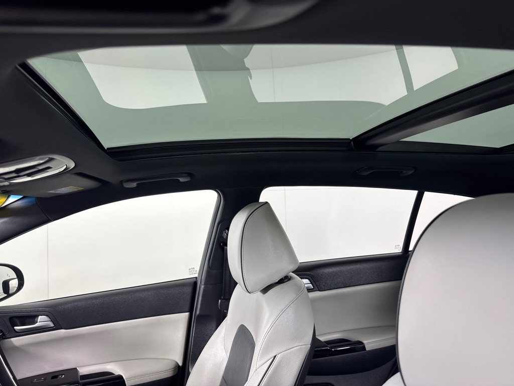 2017 Kia Sportage Image 16