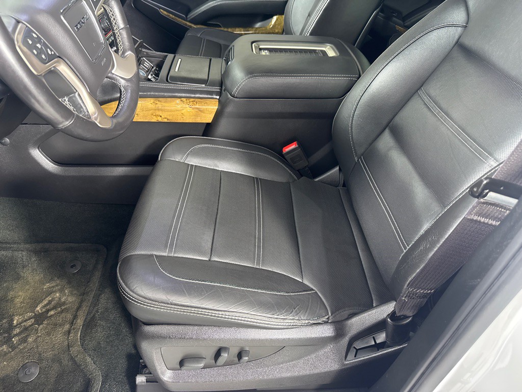 2016 GMC Yukon Image 14