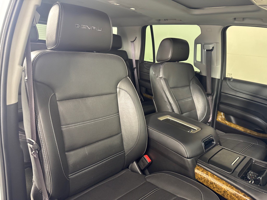 2016 GMC Yukon Image 28