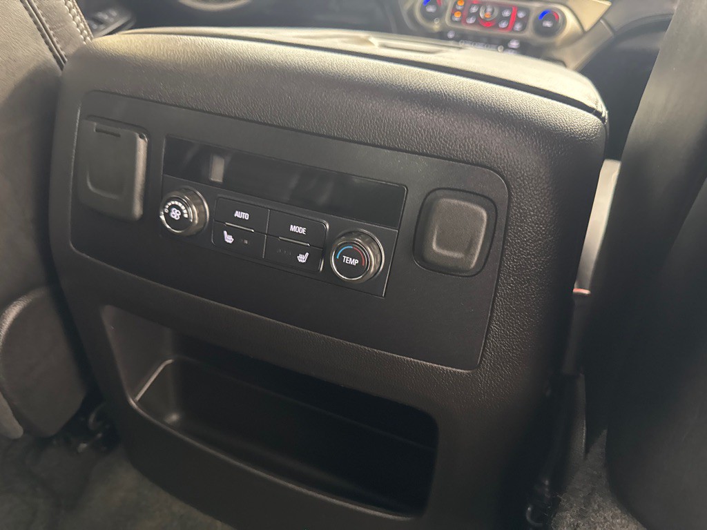 2016 GMC Yukon Image 30