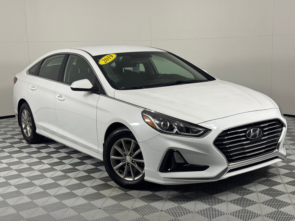 2019 Hyundai Sonata Image 2