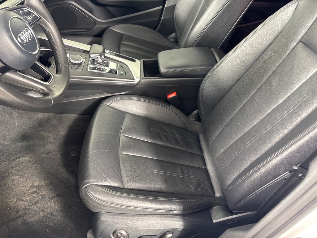 2017 Audi A4 Image 11