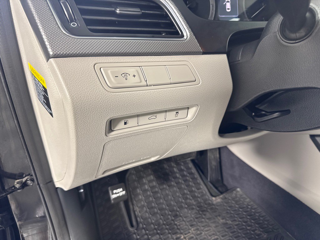 2015 Hyundai Sonata Image 12