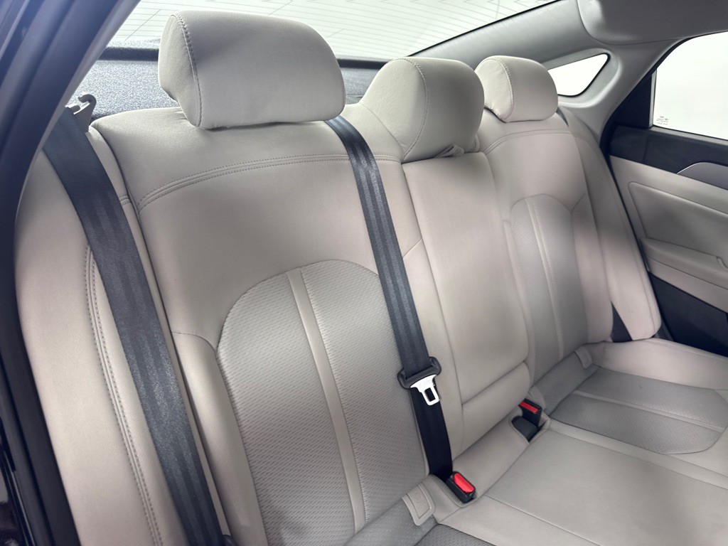 2015 Hyundai Sonata Image 19