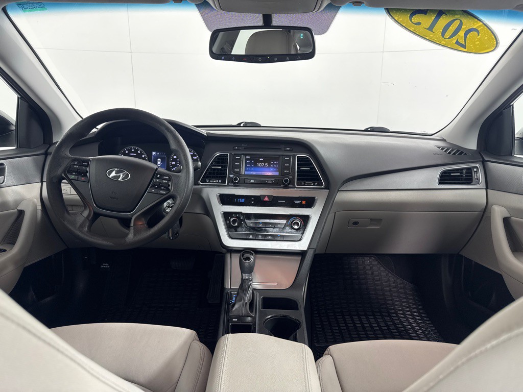 2015 Hyundai Sonata Image 22