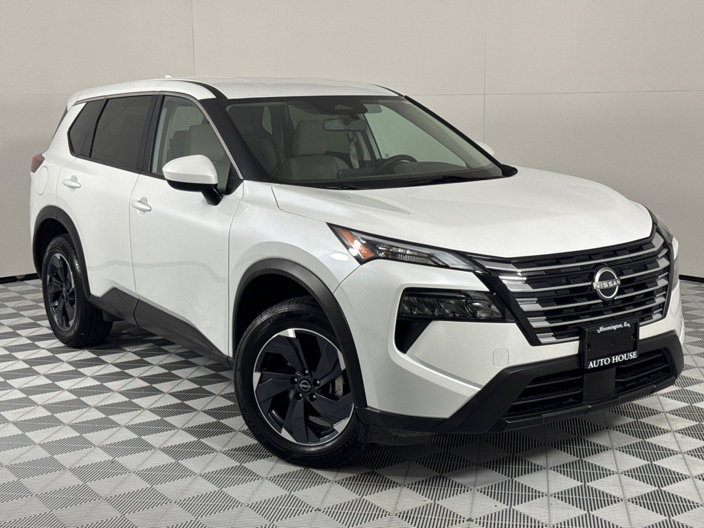 2024 Nissan Rogue Image 2
