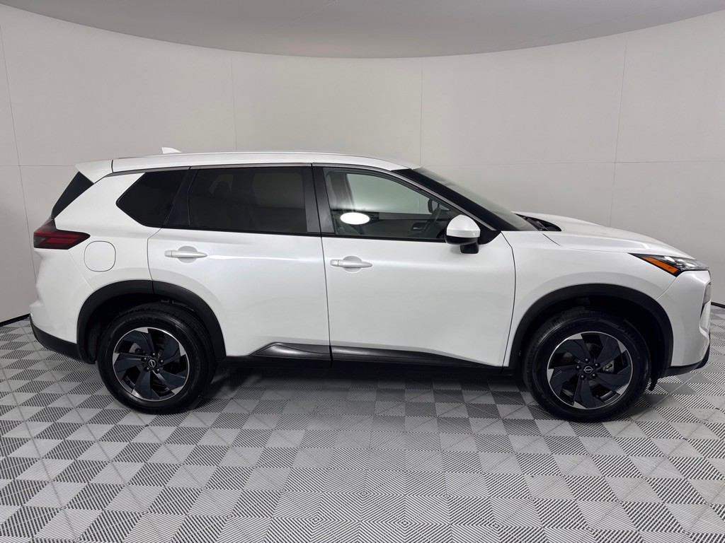 2024 Nissan Rogue Image 4