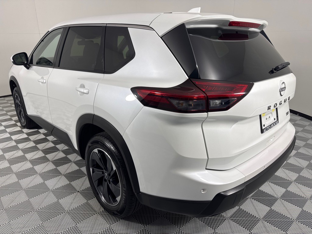 2024 Nissan Rogue Image 8