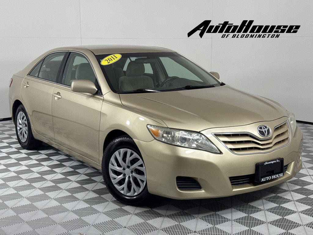 2011 Toyota Camry Image 1