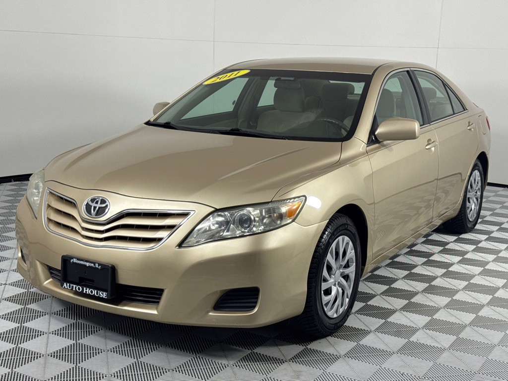 2011 Toyota Camry Image 10