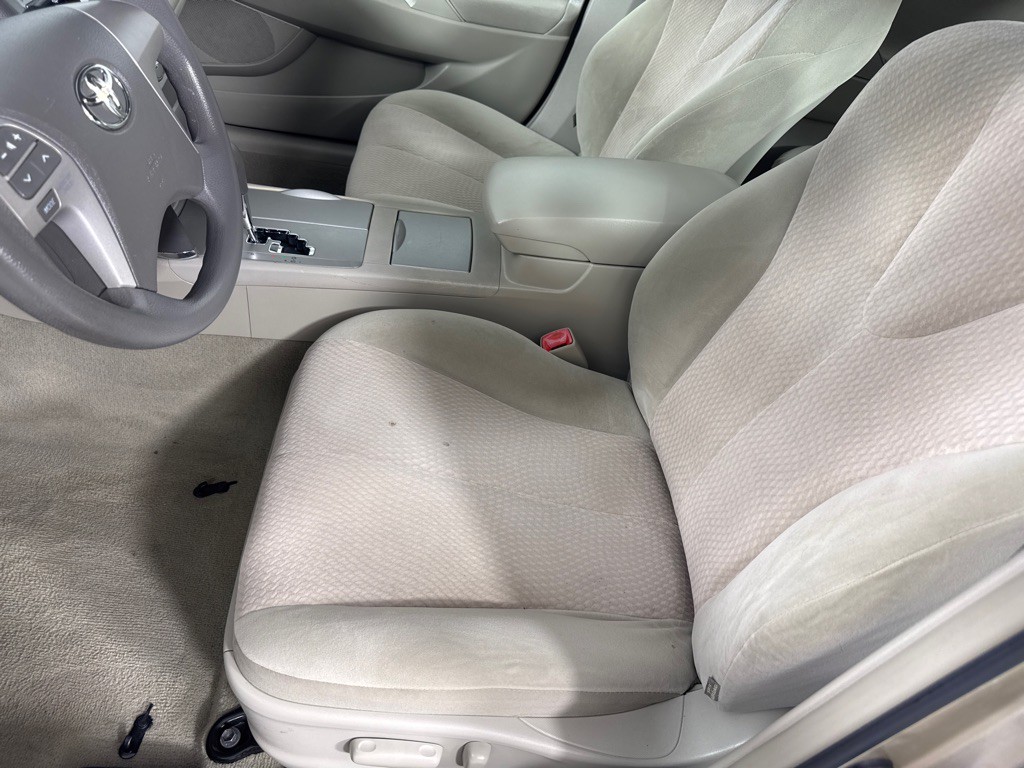 2011 Toyota Camry Image 13